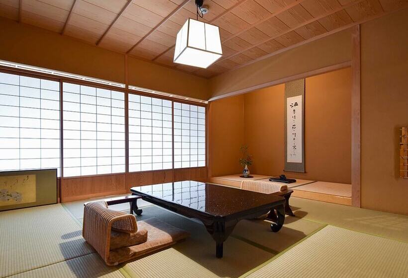 جناح جونيور, Yamatoya Besso