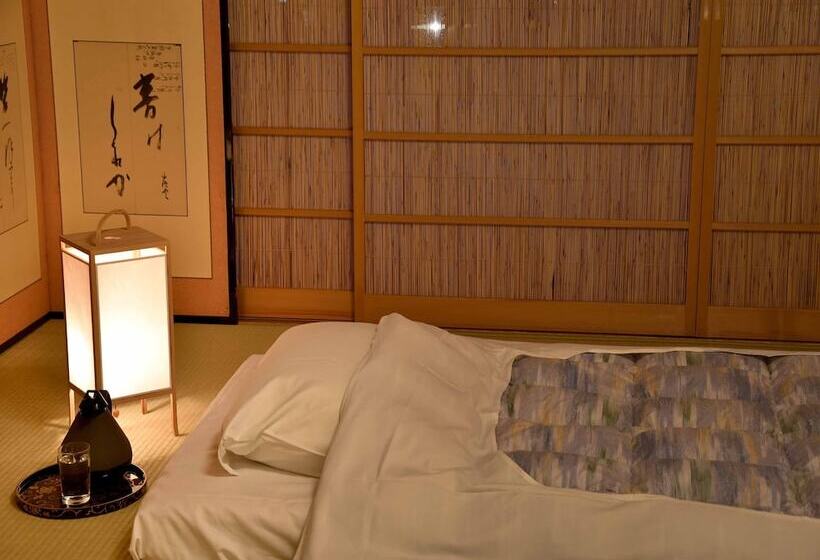 套房, Yamatoya Besso