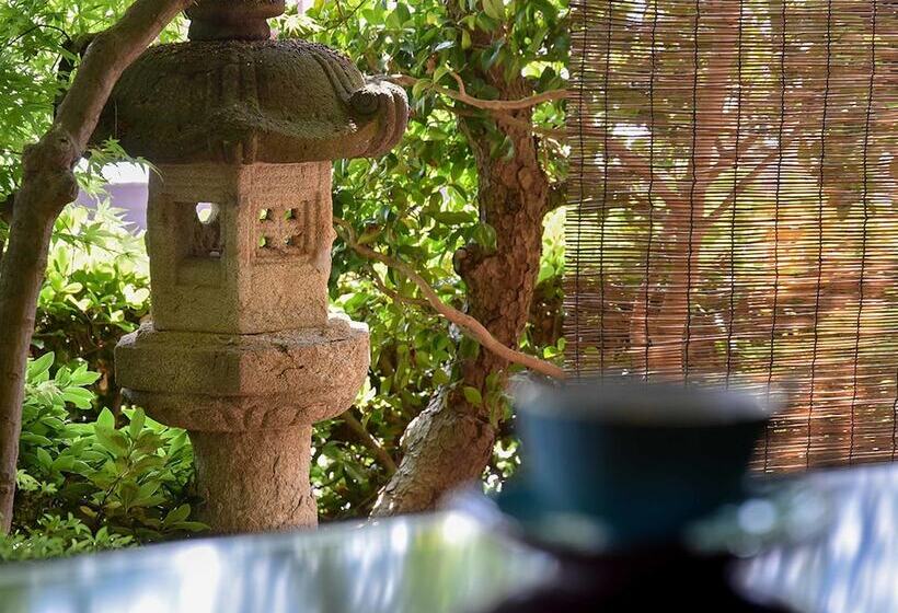 סוויטה, Yamatoya Besso