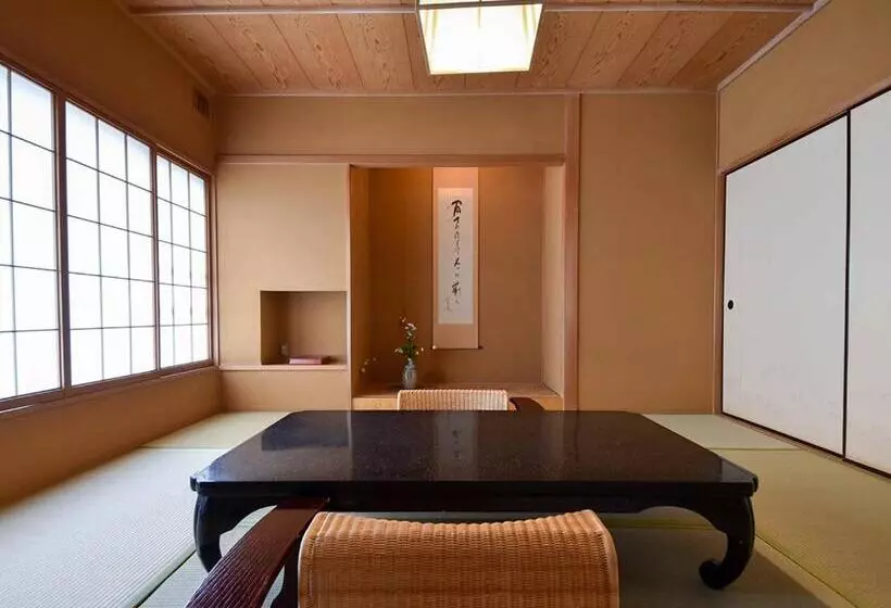スタンダード４人部屋, Yamatoya Besso