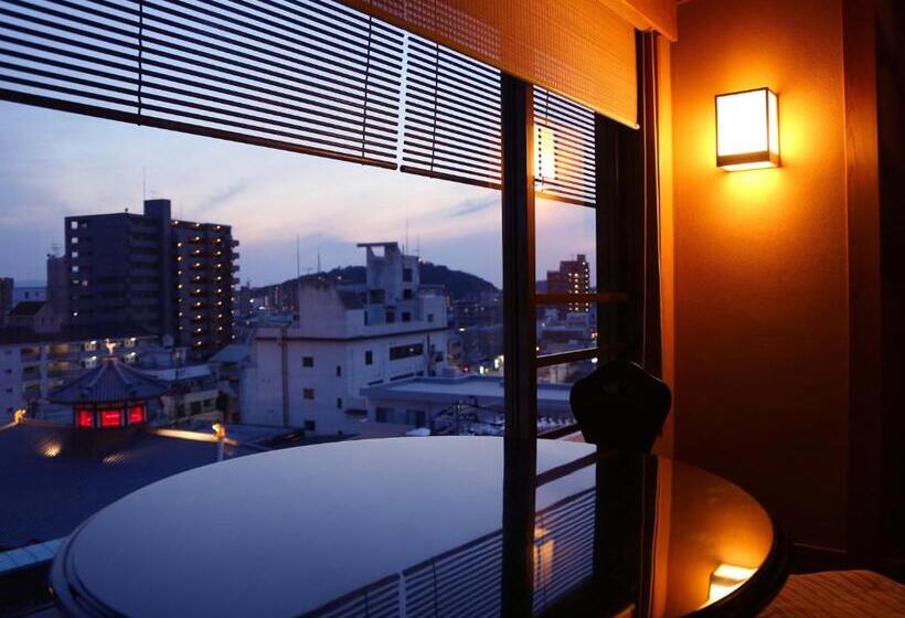 חדר סטנדרט לארבעה, Yamatoya Besso