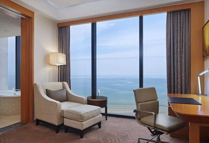 オーシャンビューデラックスルーム, Sheraton Yantai Golden Beach Resort