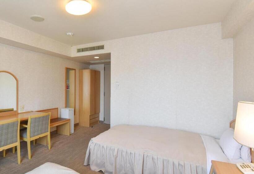 Номер Стандарт, Yokkaichi City Hotel Annex