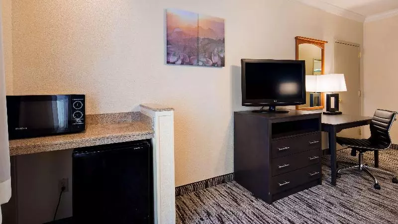 キングサイズベッドのスイートルーム, Best Western Dinosaur Valley Inn & Suites