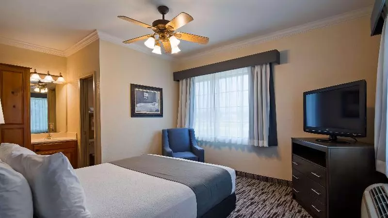 スイート, Best Western Dinosaur Valley Inn & Suites