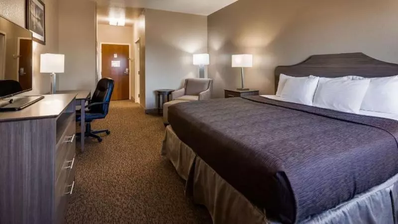 キングサイズベッドのスタンダードルーム, Best Western El Quartelejo Inn & Suites