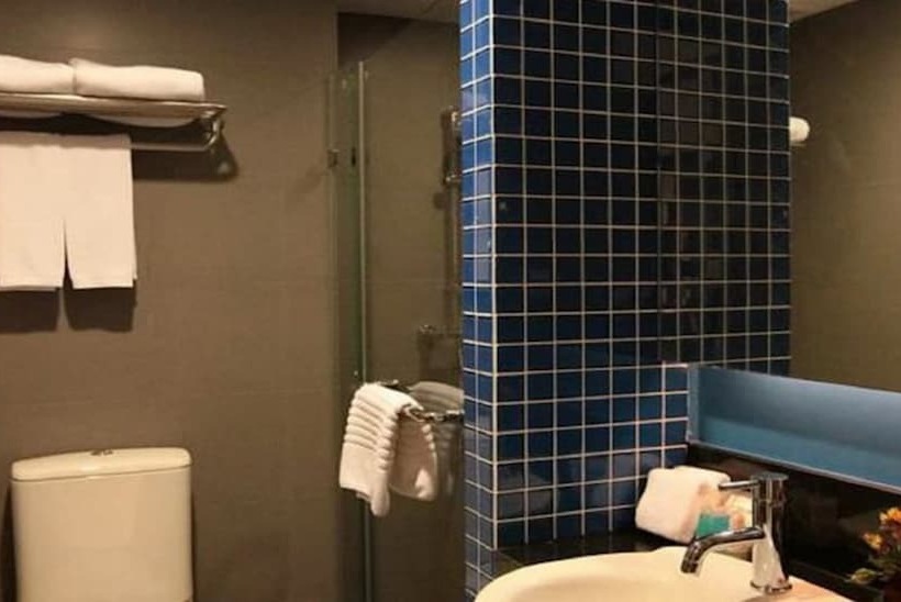 اتاق سوپریور, Fx Hotel Metrolink Makkasan