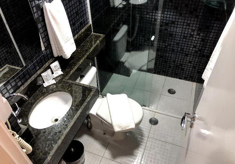 جناح سرير كينج, Holiday Inn Express Conway, An Ihg