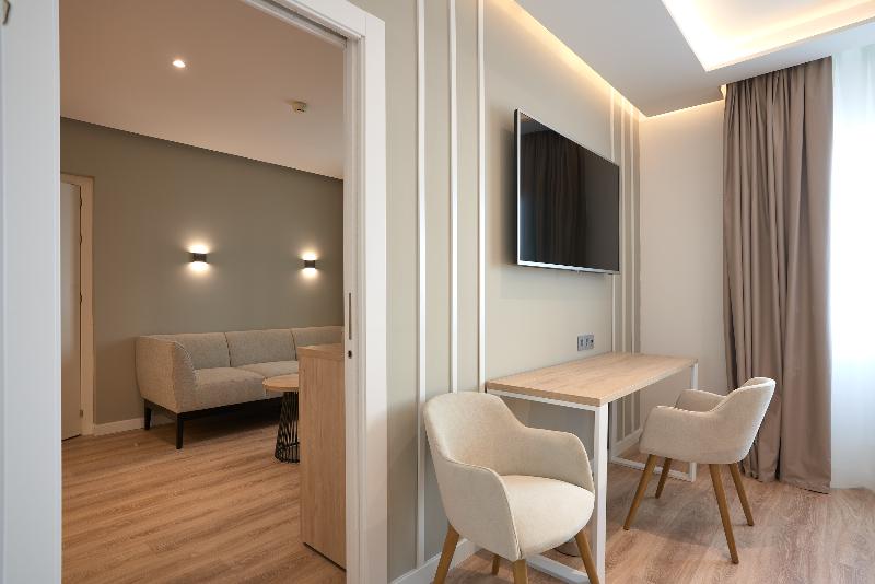 Люкс Адаптированный для Инвалидов, Holiday Inn Express Conway, An Ihg