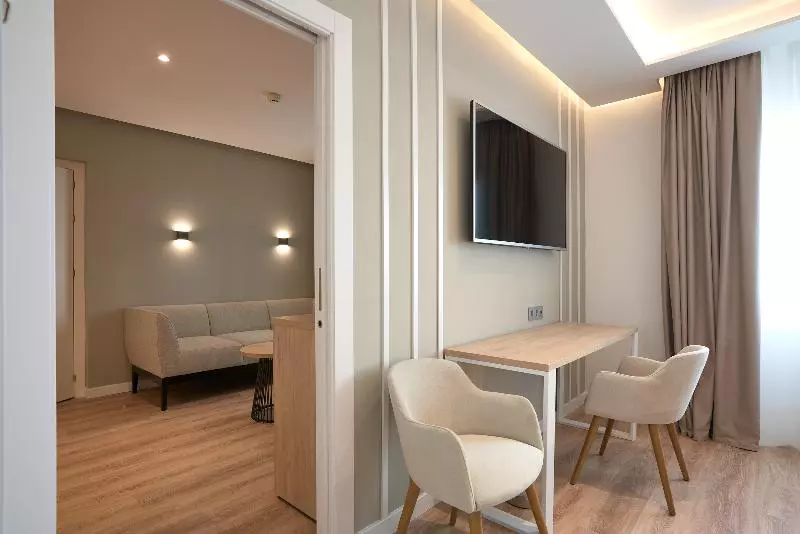 身障者適用スイートルーム, Holiday Inn Express Conway, An Ihg