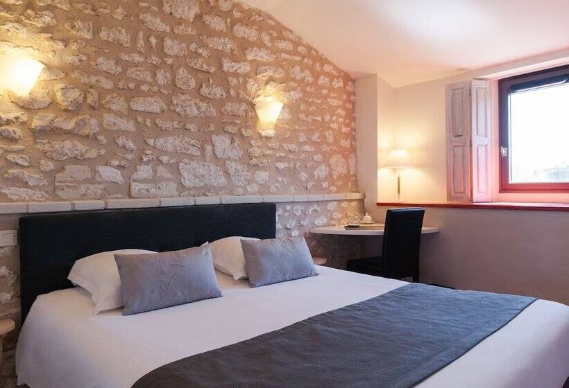 اتاق راحتی, Le Pigeonnier Du Perron Hôtel