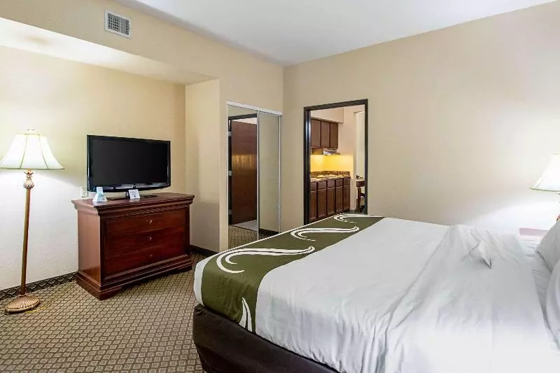 Sviitti King-vuode, Quality Inn & Suites