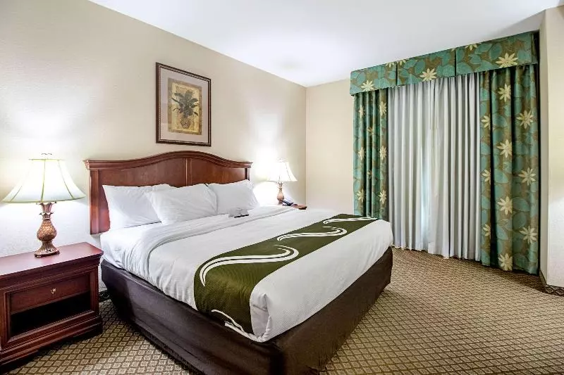 Sviitti King-vuode, Quality Inn & Suites