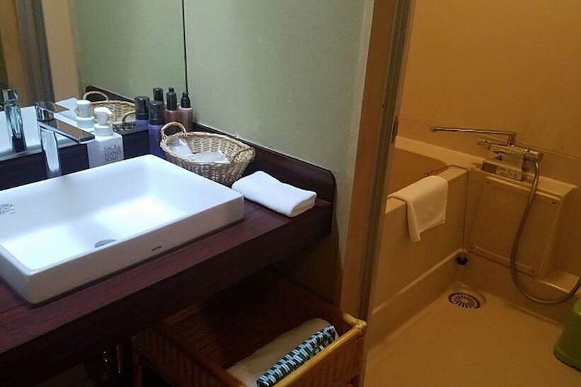 חדר משפחתי, Taiko