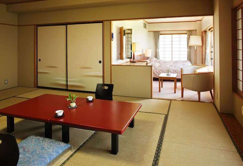 חדר משפחתי, Taiko