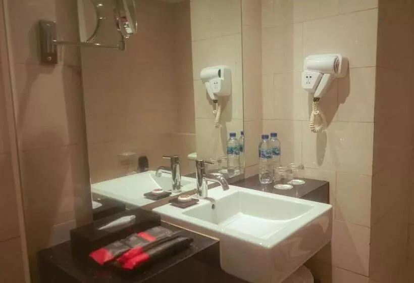 Superior-huone, The Premiere Hotel Pekanbaru