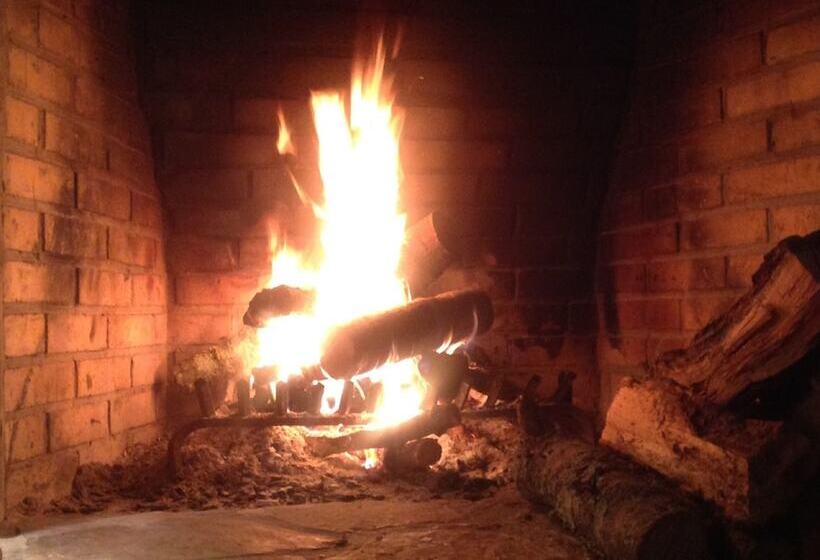 غرفة قياسية, The Smoke House Lodge