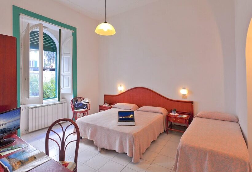 غرفة إقتصادية ثلاثية, Vittoria