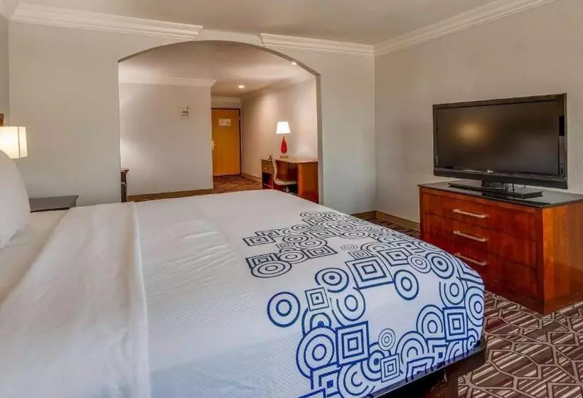Sviitti Liikuntarajoitteisille, Surestay Plus By Best Western Fort Worth Benbrook