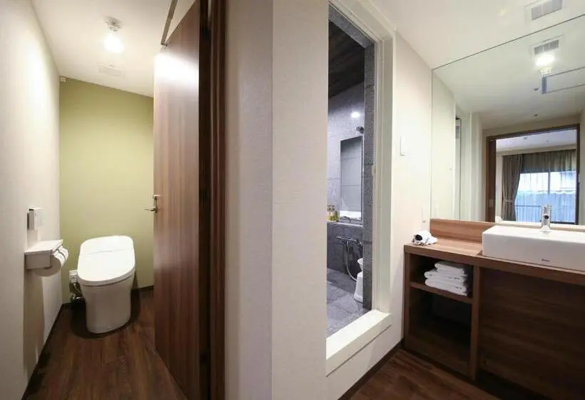 اتاق لوکس چهار تخته, The Hedistar Hotel Narita