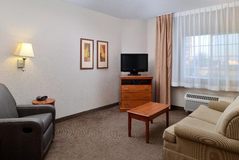 Люкс Кровать Кинг, Candlewood Suites Turlock, An Ihg