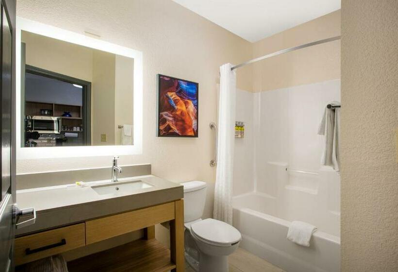 استودیوی لوکس, Candlewood Suites Apex Raleigh Area, An Ihg