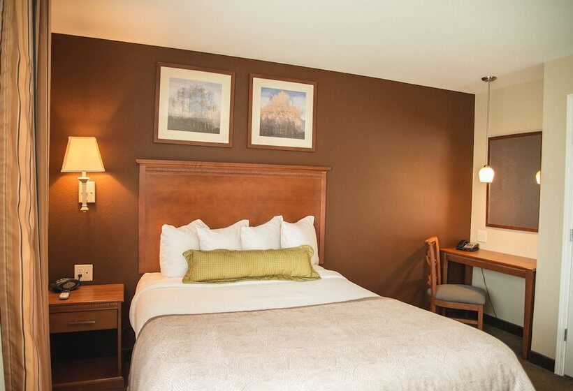 Люкс, Candlewood Suites Loveland, An Ihg