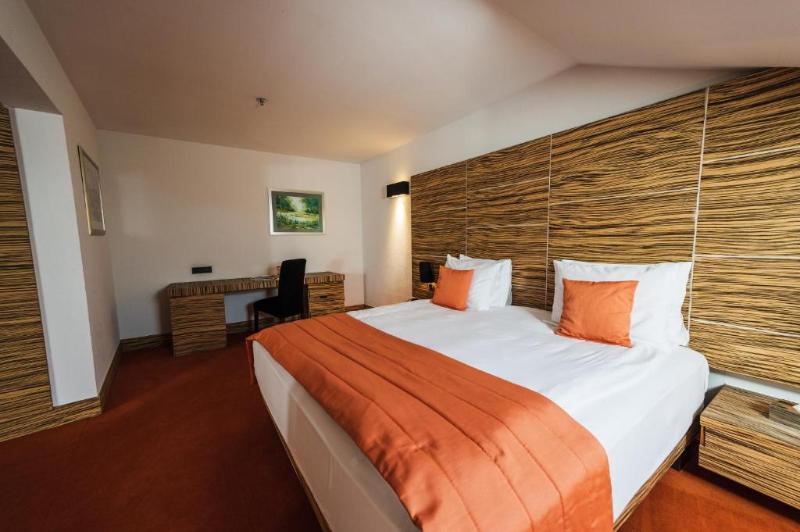 غرفة سوبيريور, Europe