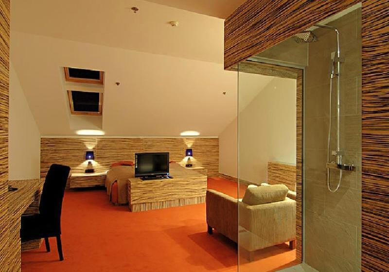 غرفة سوبيريور, Europe