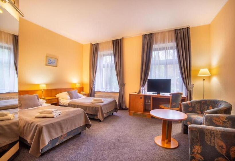 スタンダードルーム, Fenix