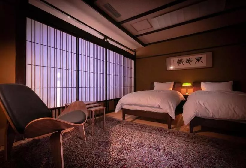 Camera Superiore, Kyotoya
