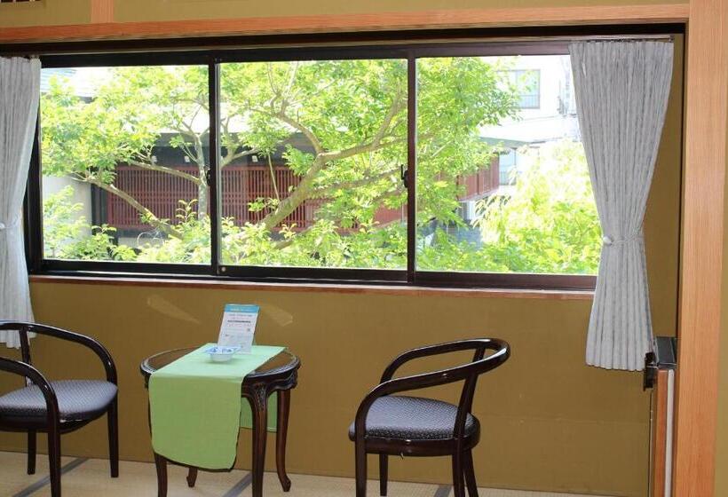 غرفة قياسية حمام مشترك, Kyotoya