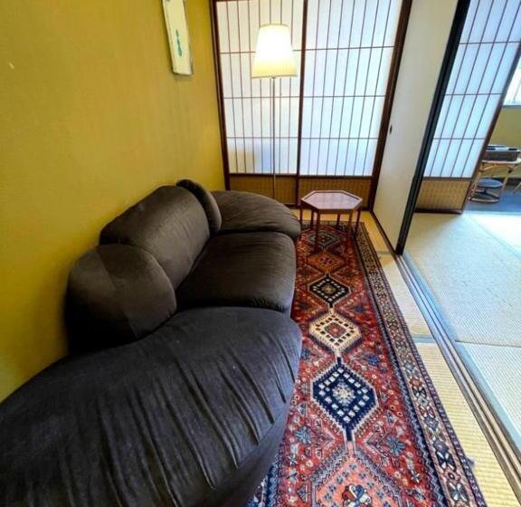 غرفة قياسية, Kyotoya