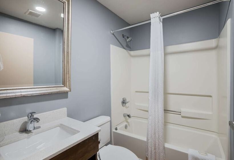 סוויטה, Sonesta Essential Hotels Blue Springs