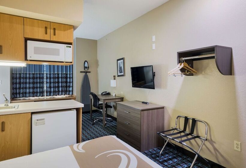 סוויטה, Sonesta Essential Hotels Blue Springs