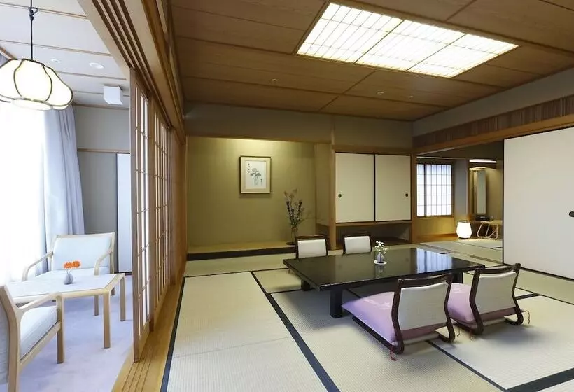 デラックスルーム, Wakamizu