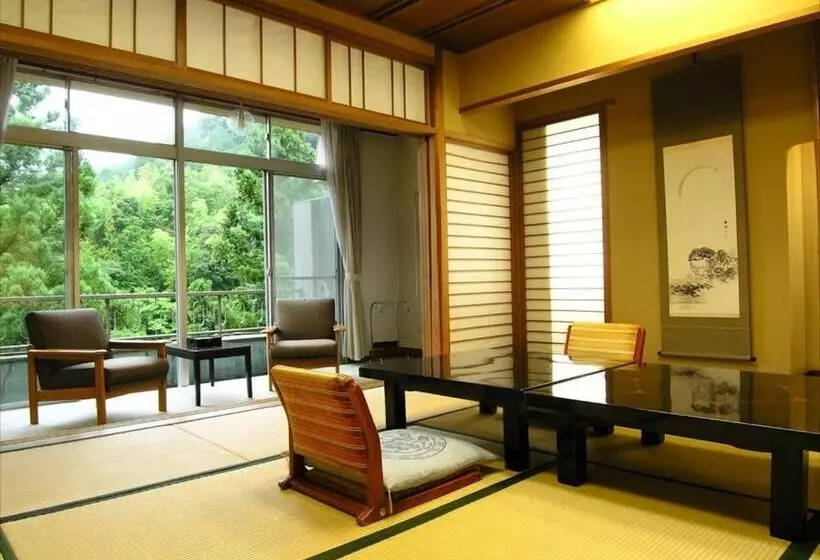 スタンダード4人部屋, Yunokaze Hazu