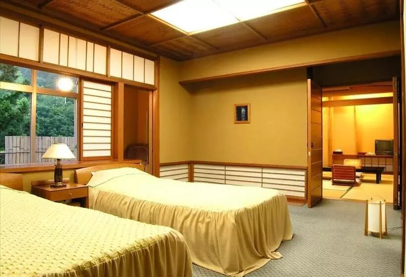 ファミリールーム, Yunokaze Hazu