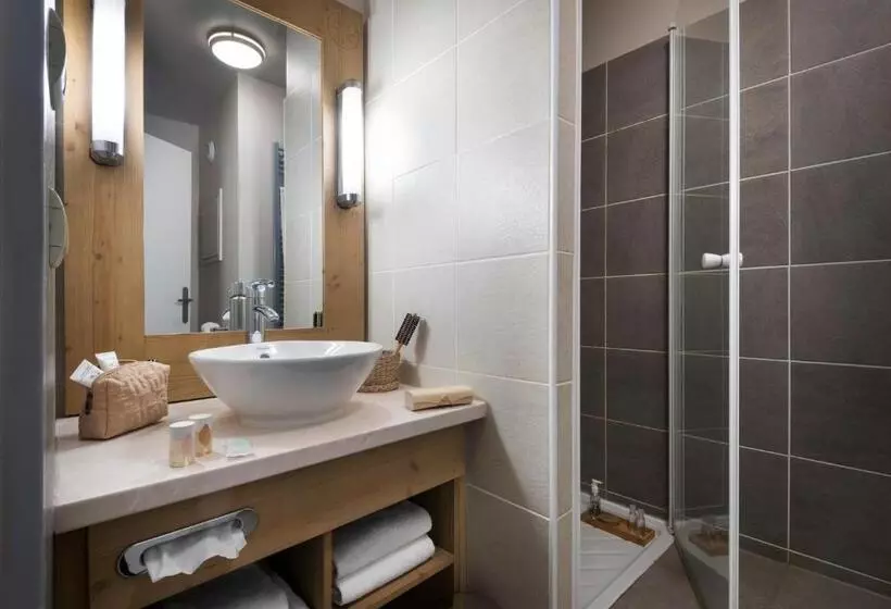 2 Bedrooms Apartment Mountain View, Residence Pierre & Vacances Premium Les Terrasses D Eos