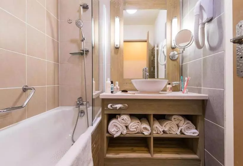 1 Bedroom Apartment Mountain View, Residence Pierre & Vacances Premium Les Terrasses D Eos