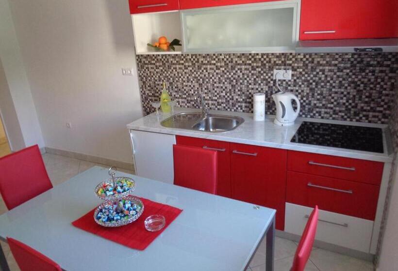 침실 2개 바다 전망 아파트, Hostel Villa Zorana