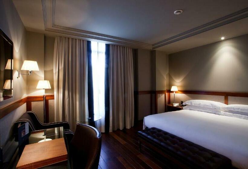 اتاق لوکس, 1898