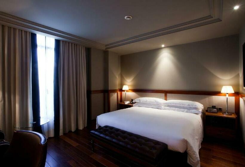 اتاق لوکس, 1898