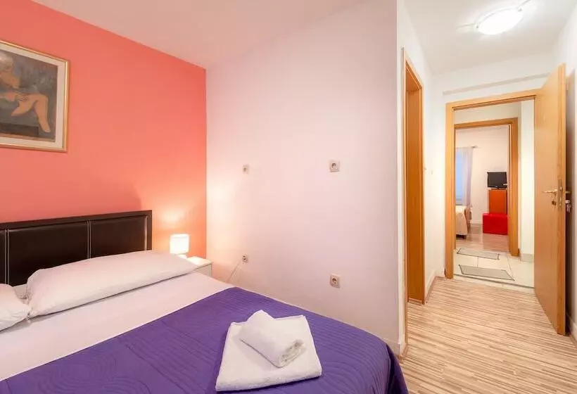 Habitación Estándar, Damira Rooms