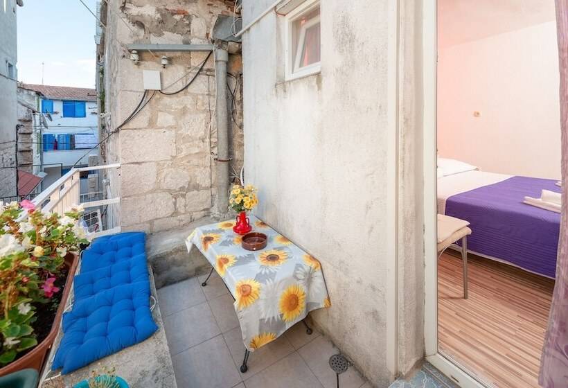 Номер Стандарт, Damira Rooms