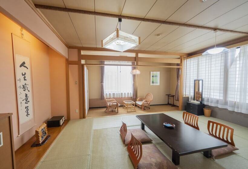 غرفة قياسية, Kawayu Kanko