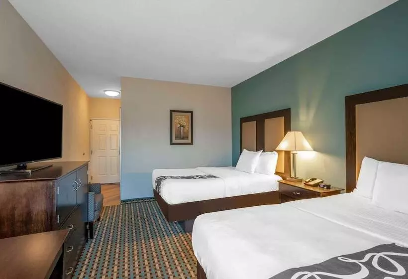 ２ダブルベッドのスタンダードルーム, La Quinta Inn & Suites By Wyndham Stonington Mystic Area