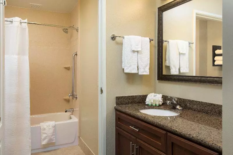 ２ベッドスイートルーム, Staybridge Suites Toledo/maumee, An Ihg