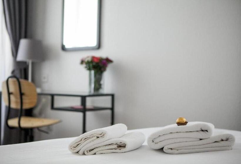 غرفة قياسية, Villa Ivanka