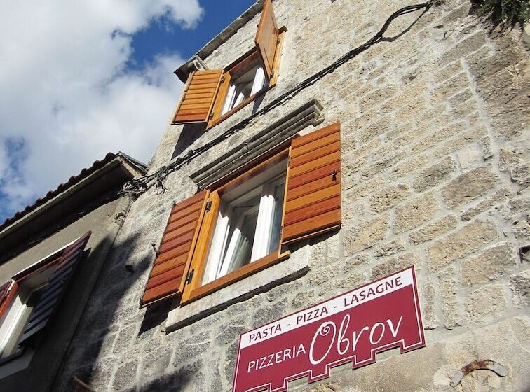 شقة غرفة واحدة, Villa Ivanka